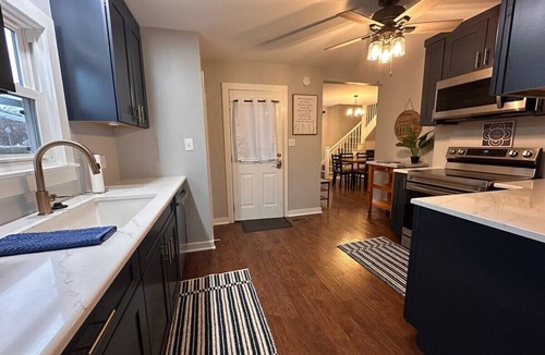 Coshocton House | Relax and Roscoe Apartment