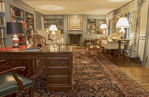 Lake Hill House | Relax and stay awhile