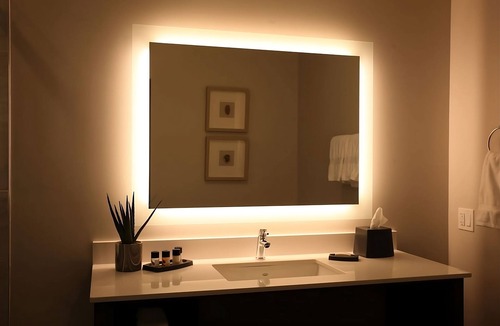 Winters Hotel | Relax and Unwind! 4 Pet-friendly Accommodations, Free Parking, Central Location!