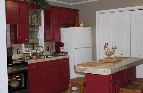 Van Zandt County Cabin | Relax and unwind at Lake Side Cabin