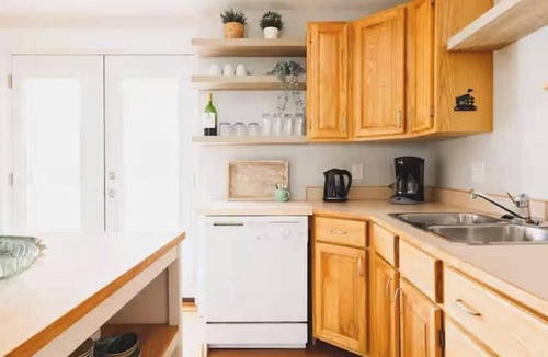 Lambton Shores Cottage | Relax and Unwind at Hideaway Cottages #1