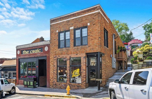 Parkville Apartment | Relax and Unwind Downtown Local Shops King Bed