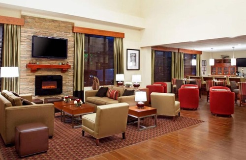 Southeast Houston House | Relax and Unwind! Swimming Pool, 4 Family-Friendly Units, FREE Parking