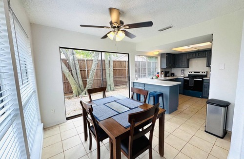Richardson House | Relax at ARVADA Home – Family-Friendly 4 BR Oasis Near Dallas