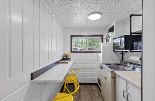 West Yellowstone Hotel | Relax at Lazy Duck Inn #18: a 2BR suite with kitchenette, just 1 minute to Yellowstone.