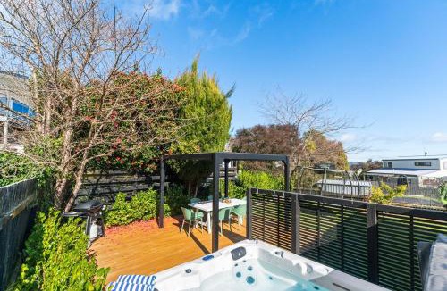 Richmond Heights House | Relax at Richmond Heights