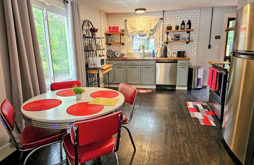Waynesville House | Relax At Rt.66 Military Family Favorite