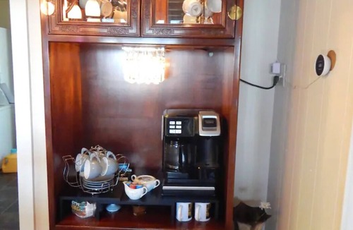 North Kingsville House | Relax at The Cliffside Getaway!