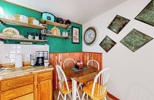 Eagle Rock House | Relax at 'The Cove' Waterfront Getaway
