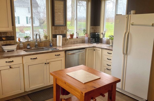 Avon House | Relax at The Farmhouse at Kindred Ground