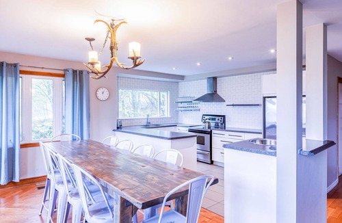 Swiss Meadows Ski Chalet | Relax at the Mountaintop Chalet
