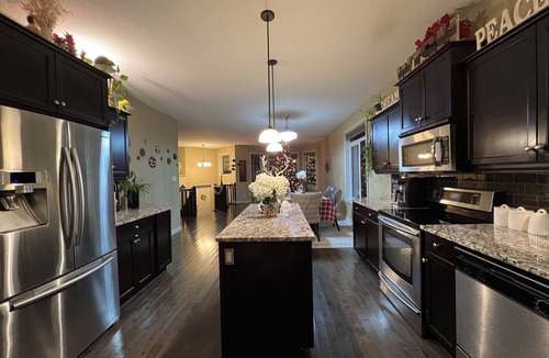 Regina House | Relax at this peaceful oasis