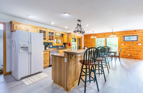 Big Creek House | Relax at Windsor Cove Norris Lake - 7 BR, 4,700 Sq ft, 2 Story Dock, Fire Pit