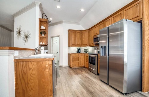Little Elm House | Relax by fire pit - Walk to Lake
