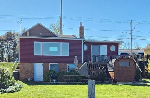 Mayville Cottage | Relax! CHQ Lake Heaven: Open Views, Dock&Big Yard