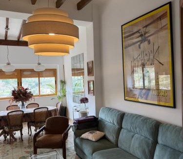 Quatretondeta House | Relax en la montaña CASA ORONETA