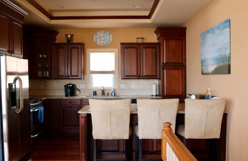 Sea Isle City House | Relax, Enjoy, and Unwind in Luxury with Waterfront Views!