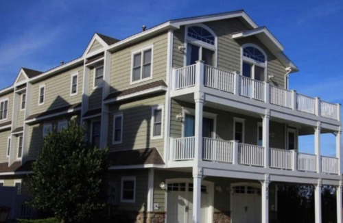 Sea Isle City House | Relax, Enjoy, and Unwind in Luxury with Waterfront Views!