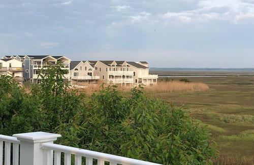 Sea Isle City House | Relax, Enjoy, and Unwind in Luxury with Waterfront Views!