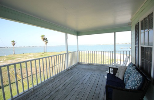 Rockport House | Relax/enjoy coastal views/breezes