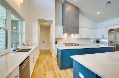 Malakoff House | Relax Fireside! Waterfront Malakoff Home w/Pool
