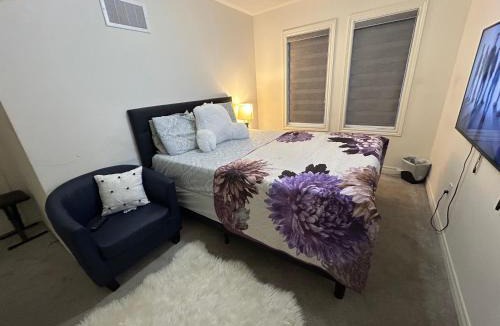 Durham Region House | Relax Guest House