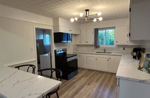 Virginia House | Relax in 5 Cronsberry