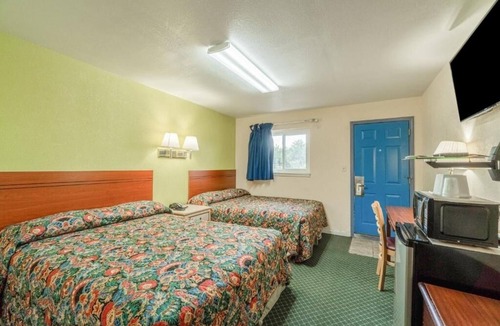 Boise City Hotel | Relax in a 2-Room Retreat Near Top Oklahoma Panhandle Attractions and Dining