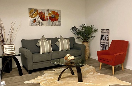 Winnipeg House | Relax in a brandnew home in WPG!3BR-3BA ,fully functional kitchen +parking +wifi