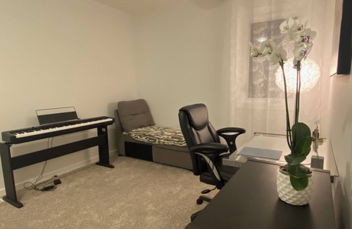 Winnipeg House | Relax in a brandnew home in WPG!3BR-3BA ,fully functional kitchen +parking +wifi