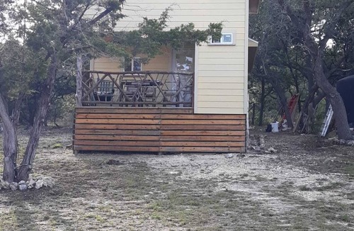 Blanco Cabin | Relax in a contry atmosphere in the hart of the hill country