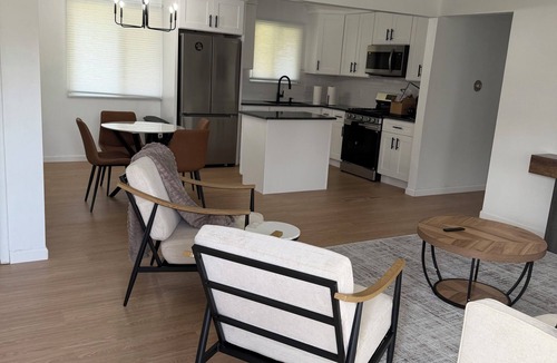 Rochester Hills House | Relax in a cozy, newly remodeled 3BR ranch!