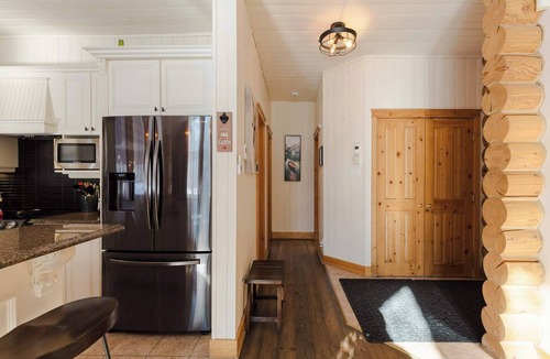 Fiddler Lake Resort Ski Chalet | Relax in Nature with Hot Tub & Sauna, Near Trails