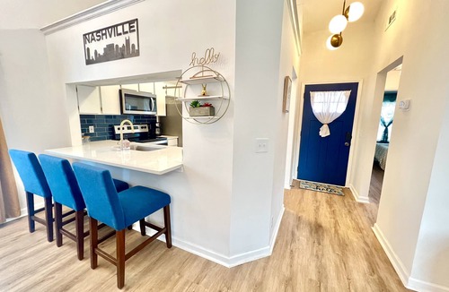 Heron Walk House | Relax in our stylish Modern Home. Privacy fence, pets allowed!