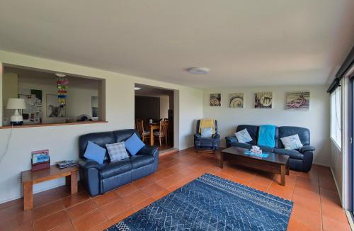 San Remo House | Relax in San Remo Pets Welcome