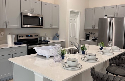 Haines City House | Relax in Style! 3BR Fully Furnished Home + Pool Access