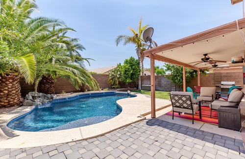 Chandler House | Relax in Style! Private Pool, Resort Backyard & 4BR Luxury Oasis in Chandler
