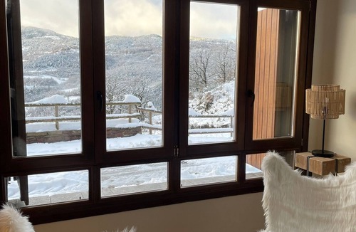 Alins Ski Chalet | Relax in the Pyrenees