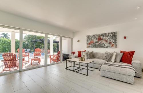 Harbor Beach House | Relax in the Sun! Gem 1 Mi to Las Olas Beach