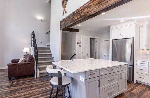 Deer Valley House | Relax in Your Private Hot Tub with Wi-Fi & Tesla Charging Station Access!