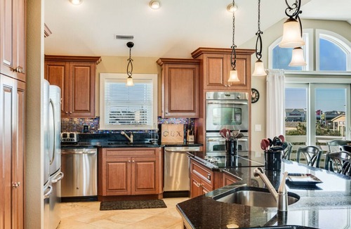 Nags Head House | Relax Inn 5110: Semi-oceanfront, Pool, Elevator