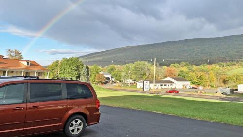 Altoona Hotel | Relax Inn Altoona