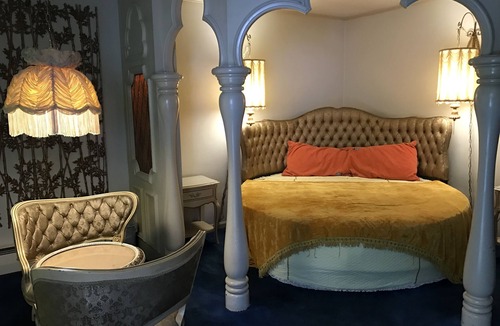 Altoona Hotel | Relax Inn Altoona