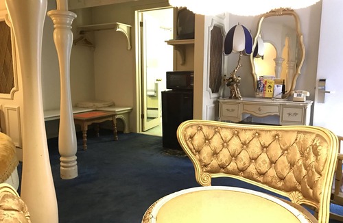 Altoona Hotel | Relax Inn Altoona