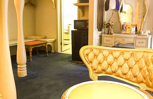 Altoona Hotel | Relax Inn Altoona