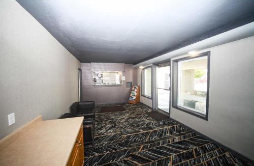 Derrick City Hotel | Relax Inn Bradford