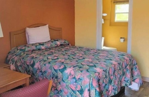 Daingerfield Hotel | Relax Inn Daingerfield Near Mount Pleasant TX