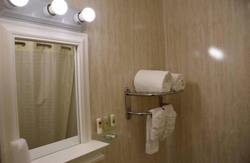 Big Flats Airport Hotel | Relax Inn Elmira