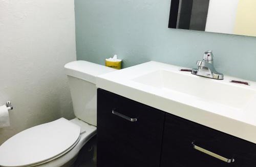 Lawton Hotel | Relax Inn Lawton