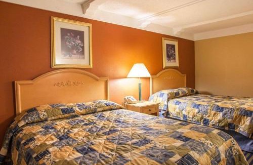 St. Charles Hotel | Relax Inn Saint Charles